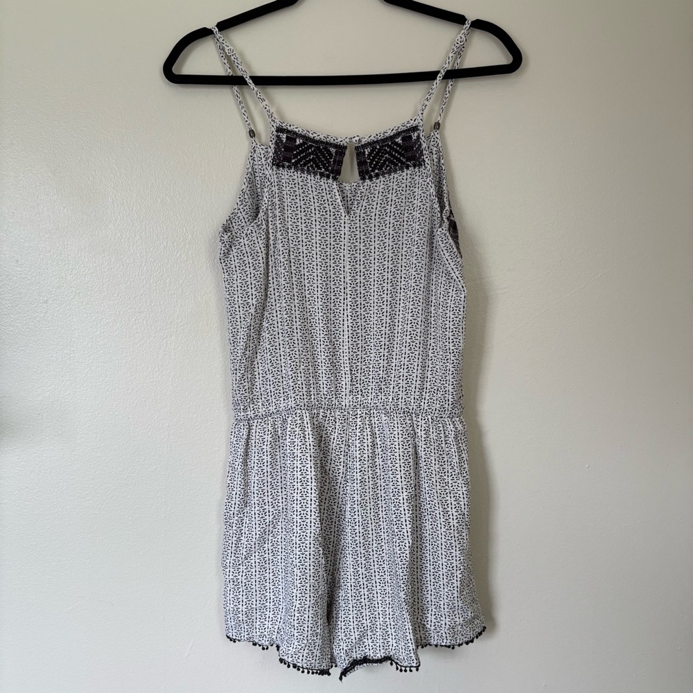 American Eagle | Black and White Lace Romper | Size XS - Picture 10 of 12